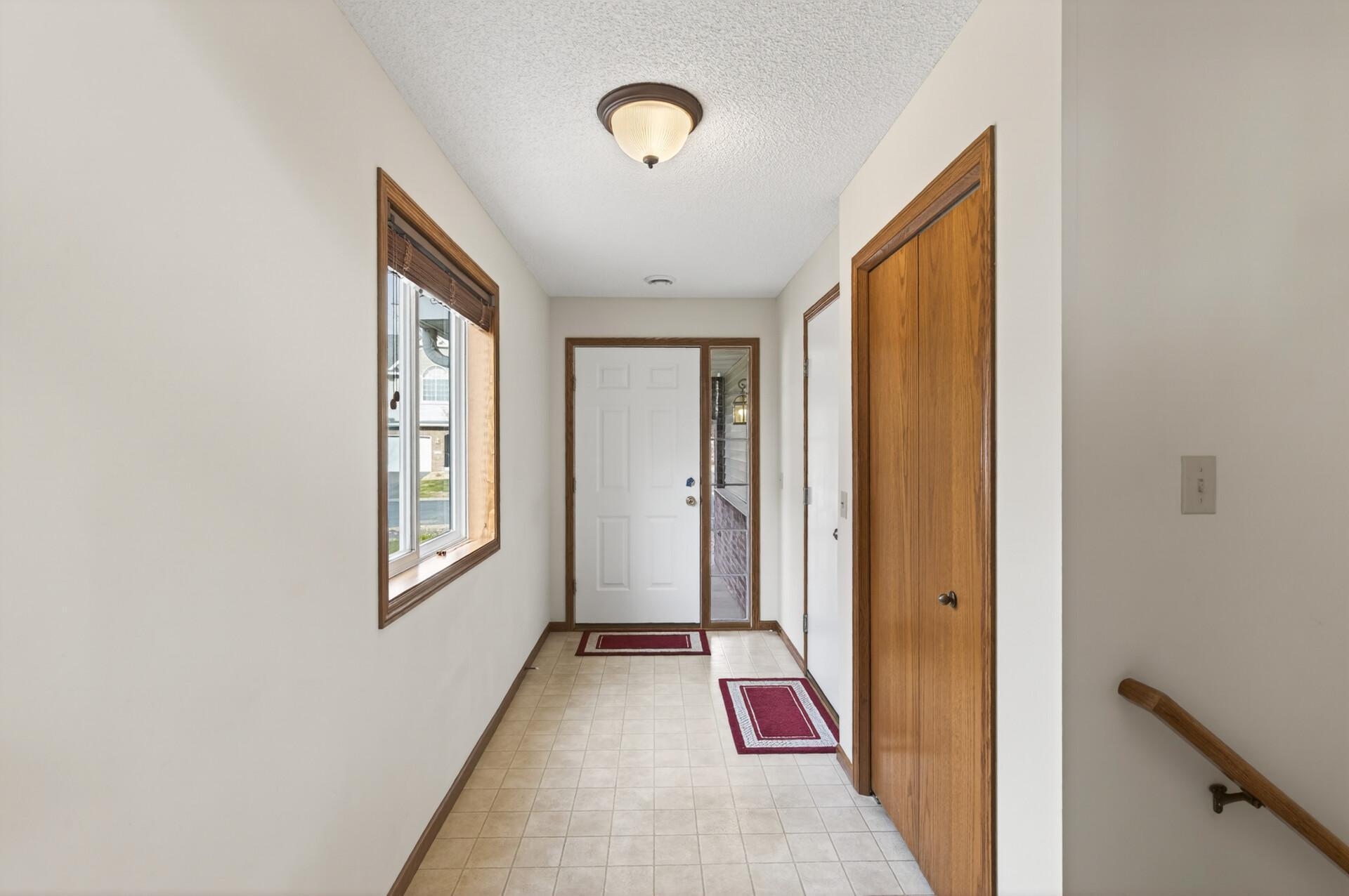 15317 Wilderness Ridge Road Northwest Prior Lake, MN 55372 - Photo 4 of 32