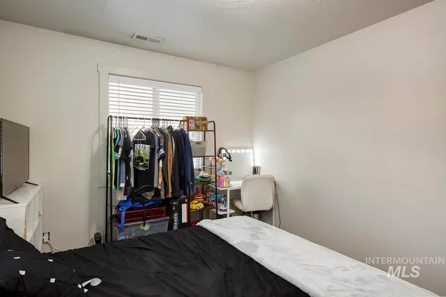 $299,900 | 1177 South Barberry Place, Nampa, ID 83686