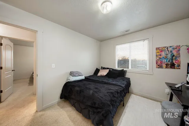 $299,900 | 1177 South Barberry Place, Nampa, ID 83686