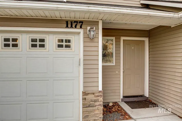 $299,900 | 1177 South Barberry Place, Nampa, ID 83686