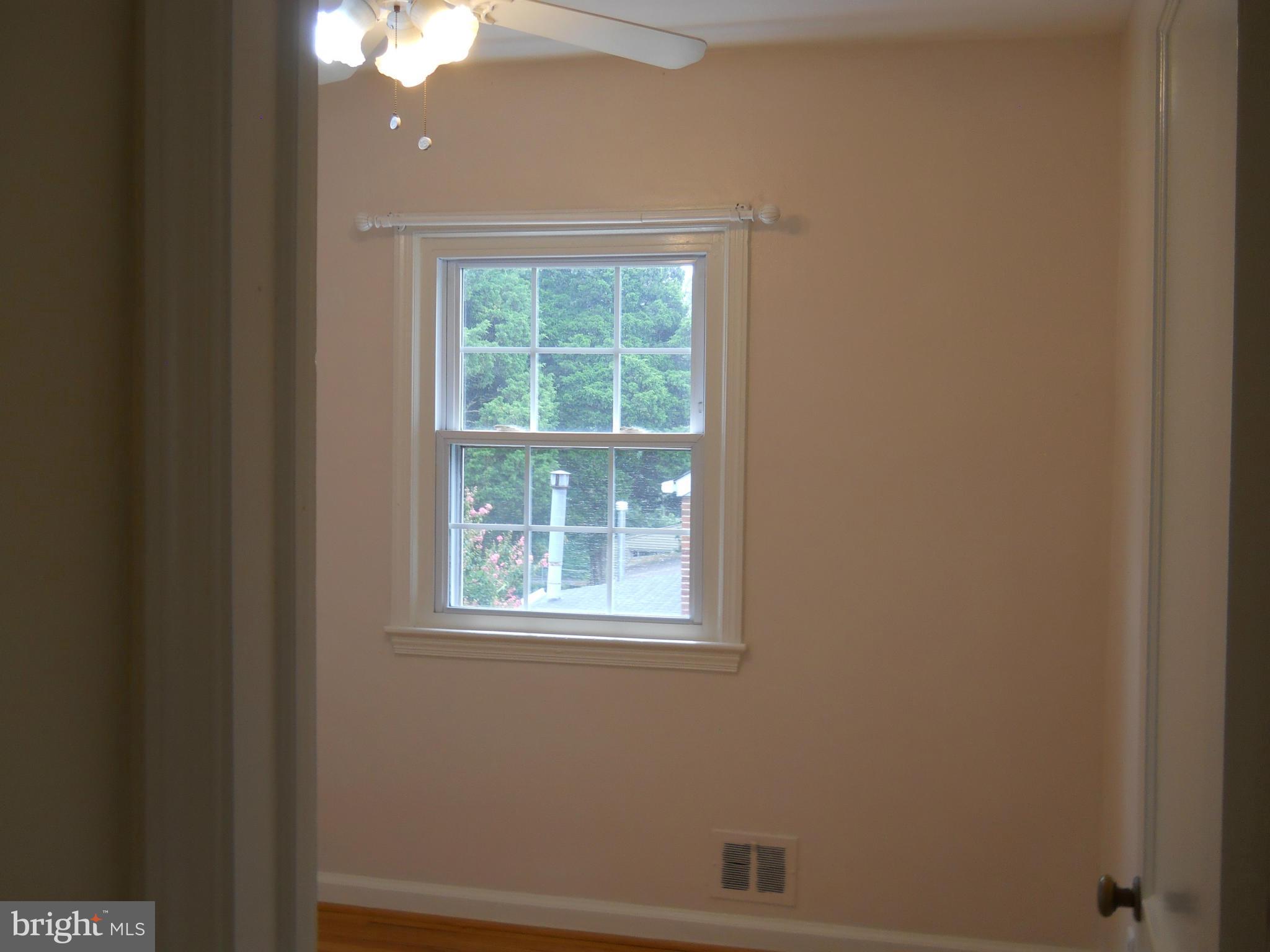 11713 Lytle Street Silver Spring, MD 20902 - Photo 23 of 30 Bedroom # 3
