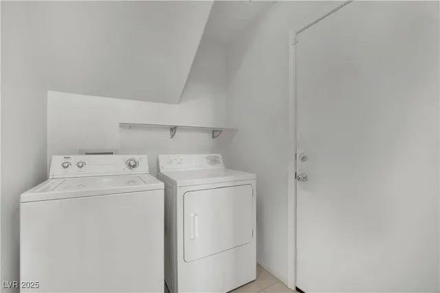 $2,100 | 10316 Neopolitan Place, Las Vegas, NV 89144