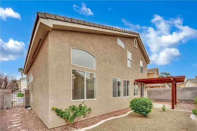 $2,100 | 10316 Neopolitan Place, Las Vegas, NV 89144