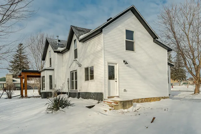 $329,900 | 208 3rd Avenue Northwest, Kasson, MN 55944