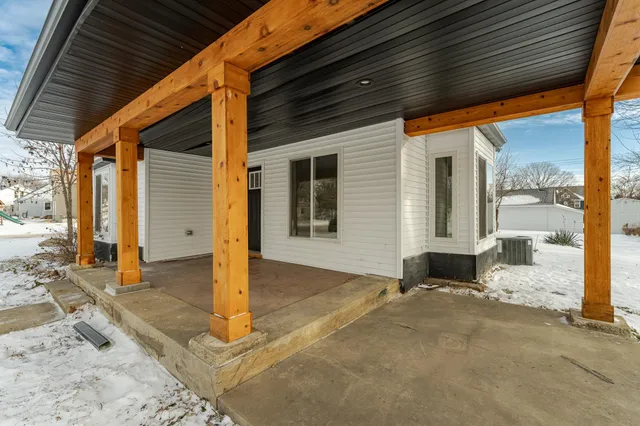 $329,900 | 208 3rd Avenue Northwest, Kasson, MN 55944