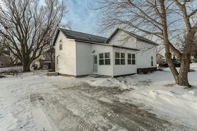 $329,900 | 208 3rd Avenue Northwest, Kasson, MN 55944