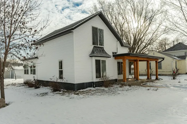 $329,900 | 208 3rd Avenue Northwest, Kasson, MN 55944