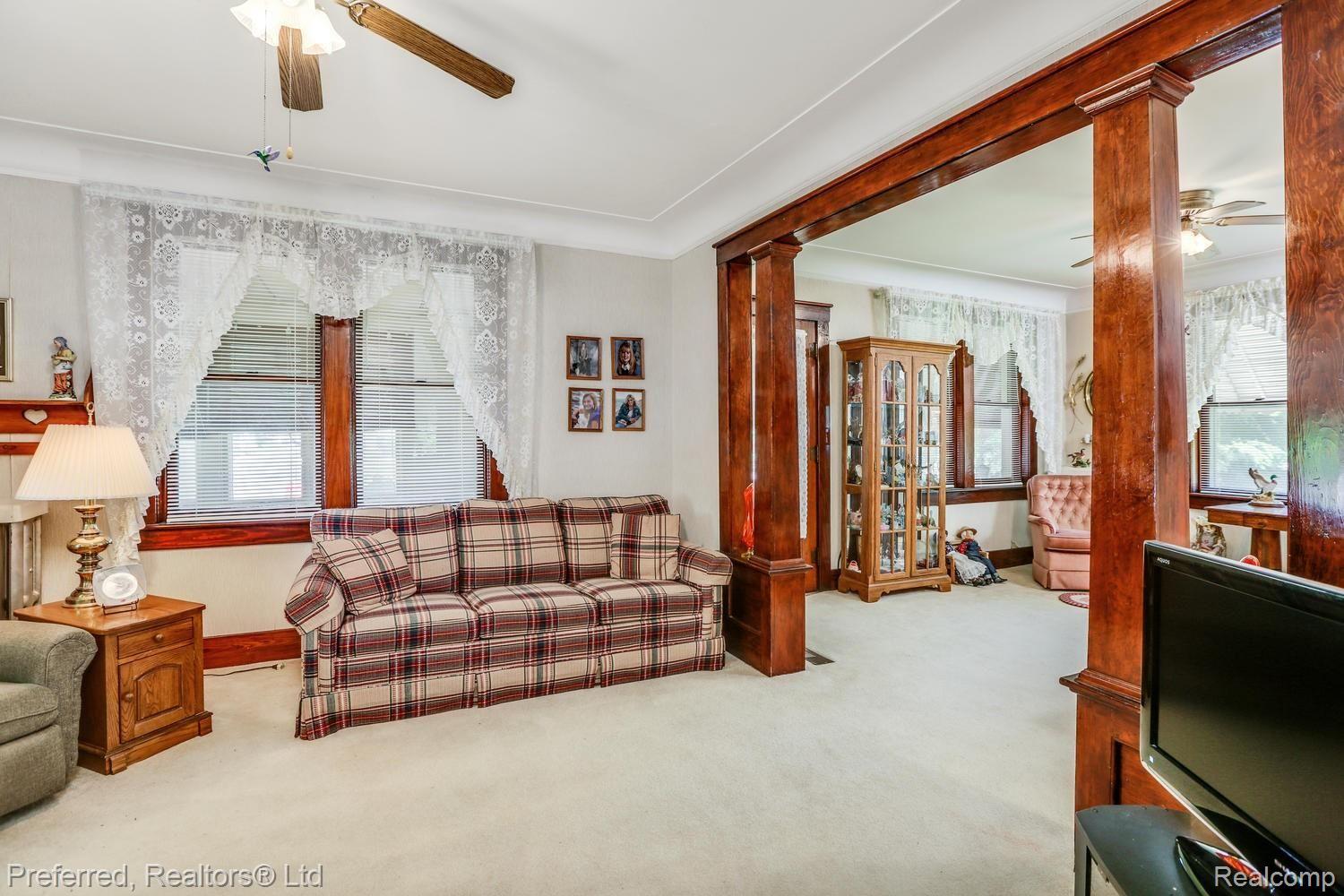 4904 South Merriman Road Wayne, MI 48184 - Photo 17 of 31 4904 Merriman Rd Wayne MI-large-017-018-4904 Merriman Road Wayne00015-1500x1000-72dpi.jpg