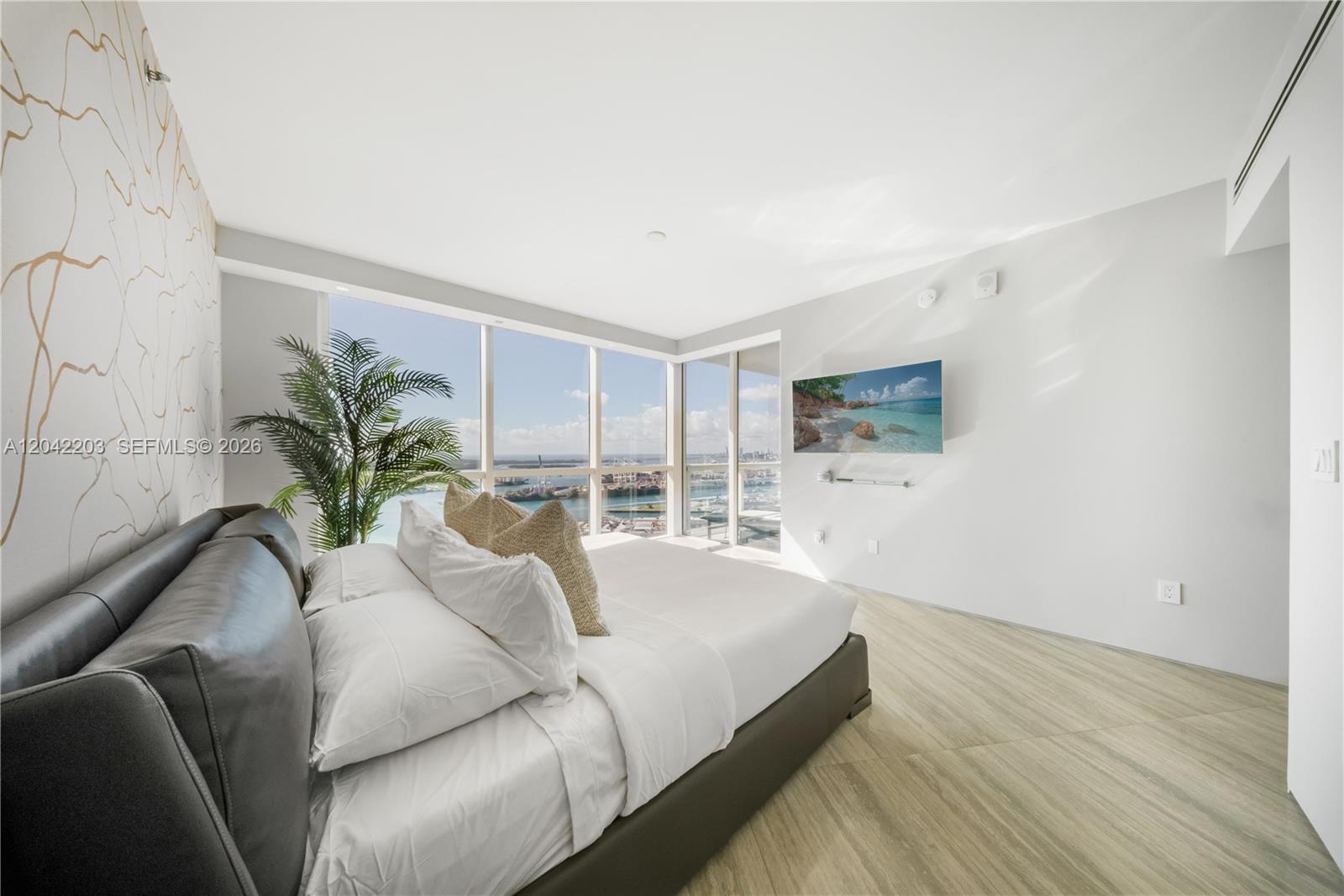 450 Alton Road, Unit 3301 Miami Beach, FL 33139 - Photo 30 of 45