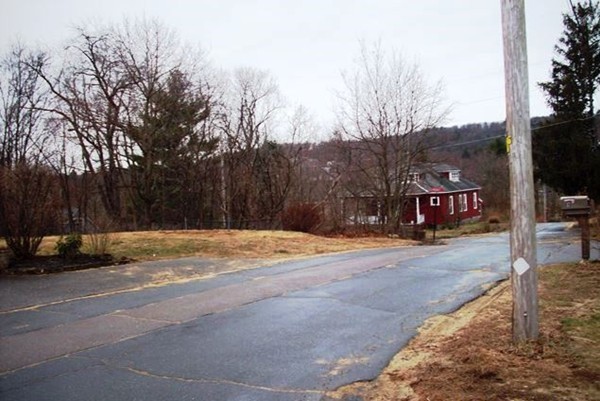 94 Marshall Road Fitchburg, MA 01420 - Photo 5 of 14 Gallery Image 5