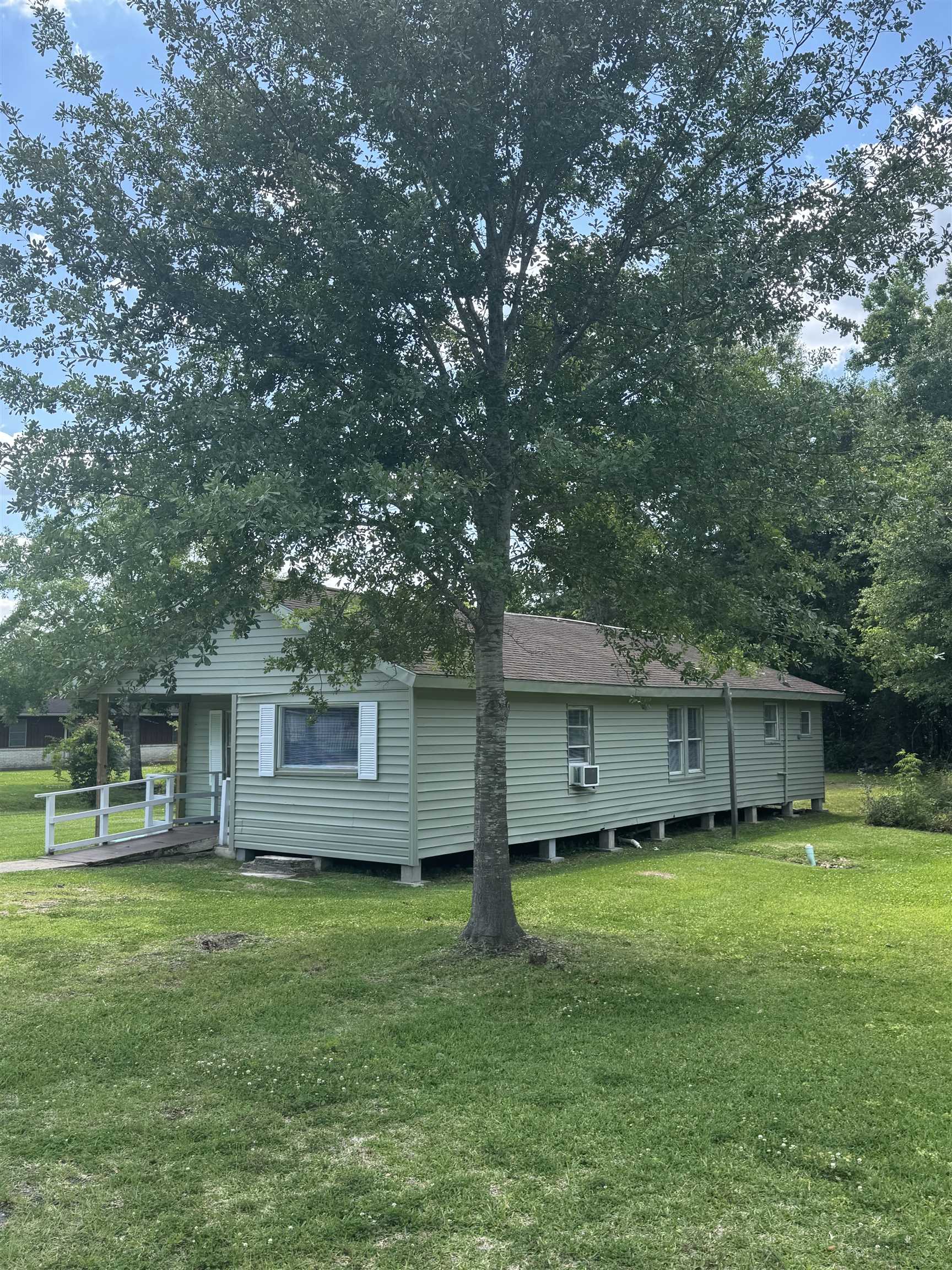 655 North 2nd Street Silsbee, TX 77656 - Photo 26 of 28