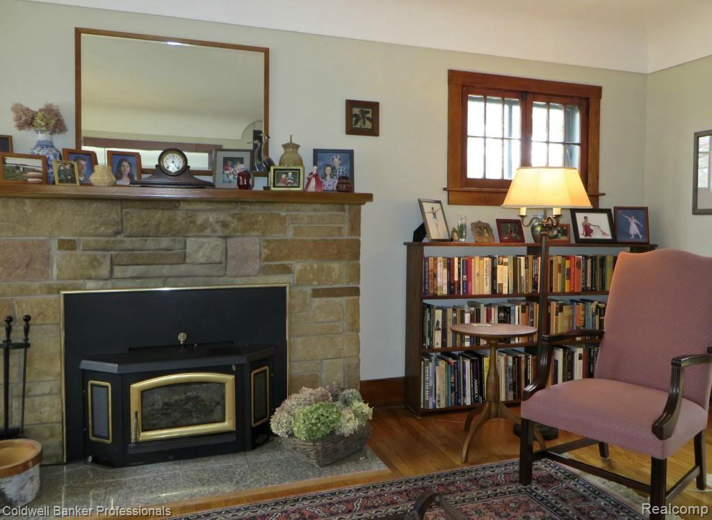 46155 West Seven Mile Road Northville, MI 48168 - Photo 7 of 37 IMG_0167.jpg