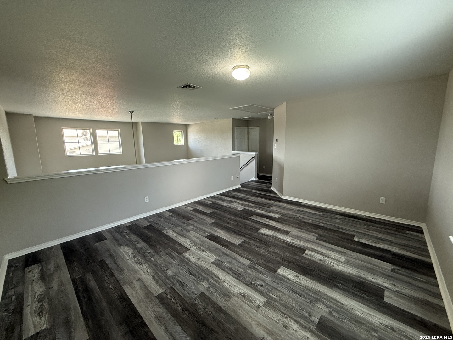 6010 Upland Road San Antonio, TX 78219 - Photo 6 of 28