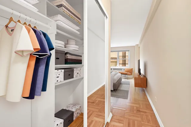 $4,750 | 347 East 53rd Street, Unit 7D | Sutton Place