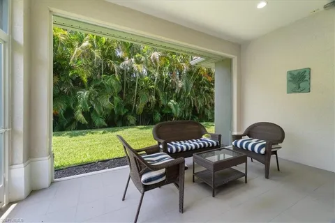 $650,000 | 2705 Linda Drive, Naples, FL 34112