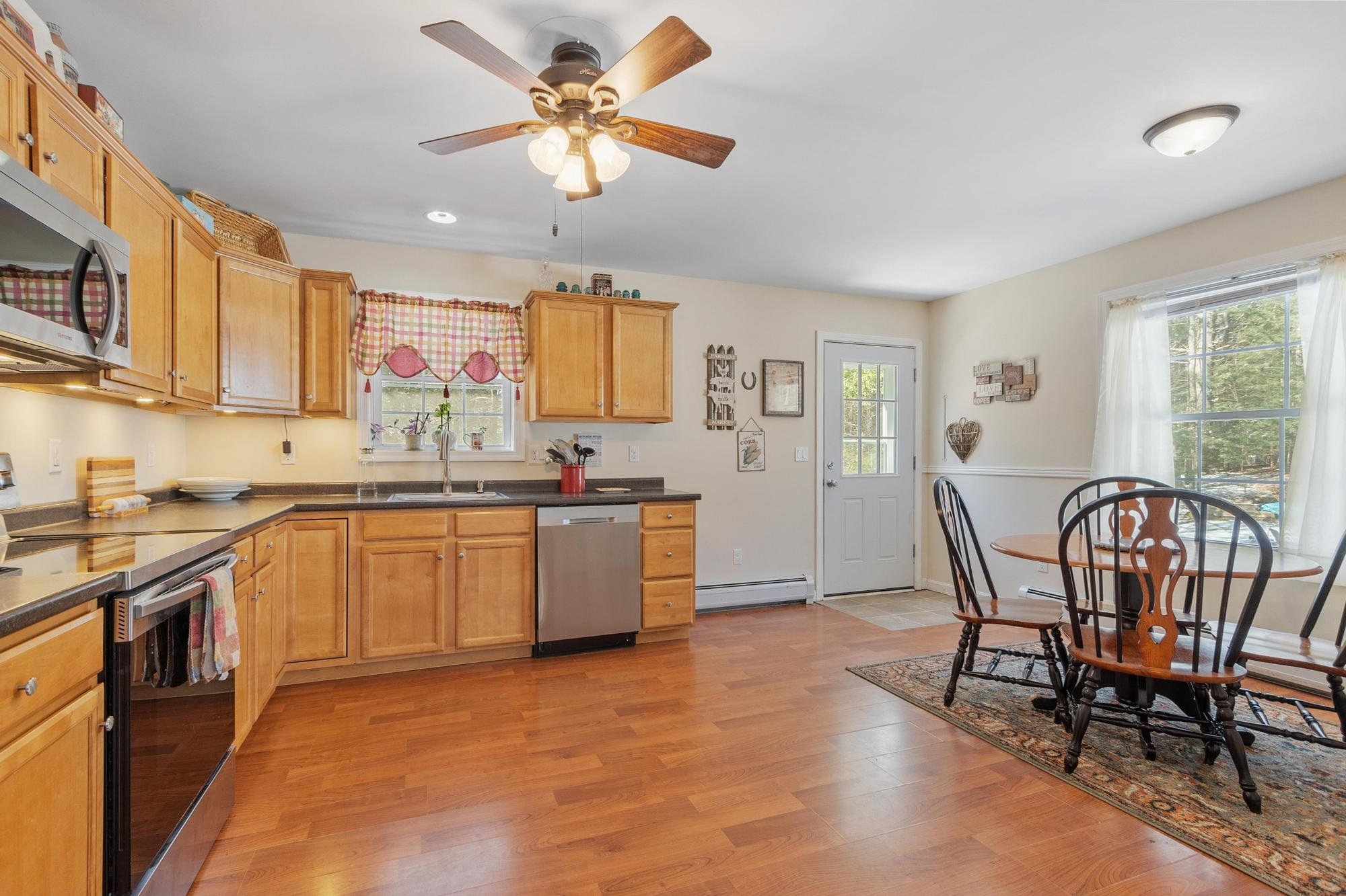 71 Windsor Way Barnstead, NH 03225 - Photo 11 of 36 Gallery Image 11