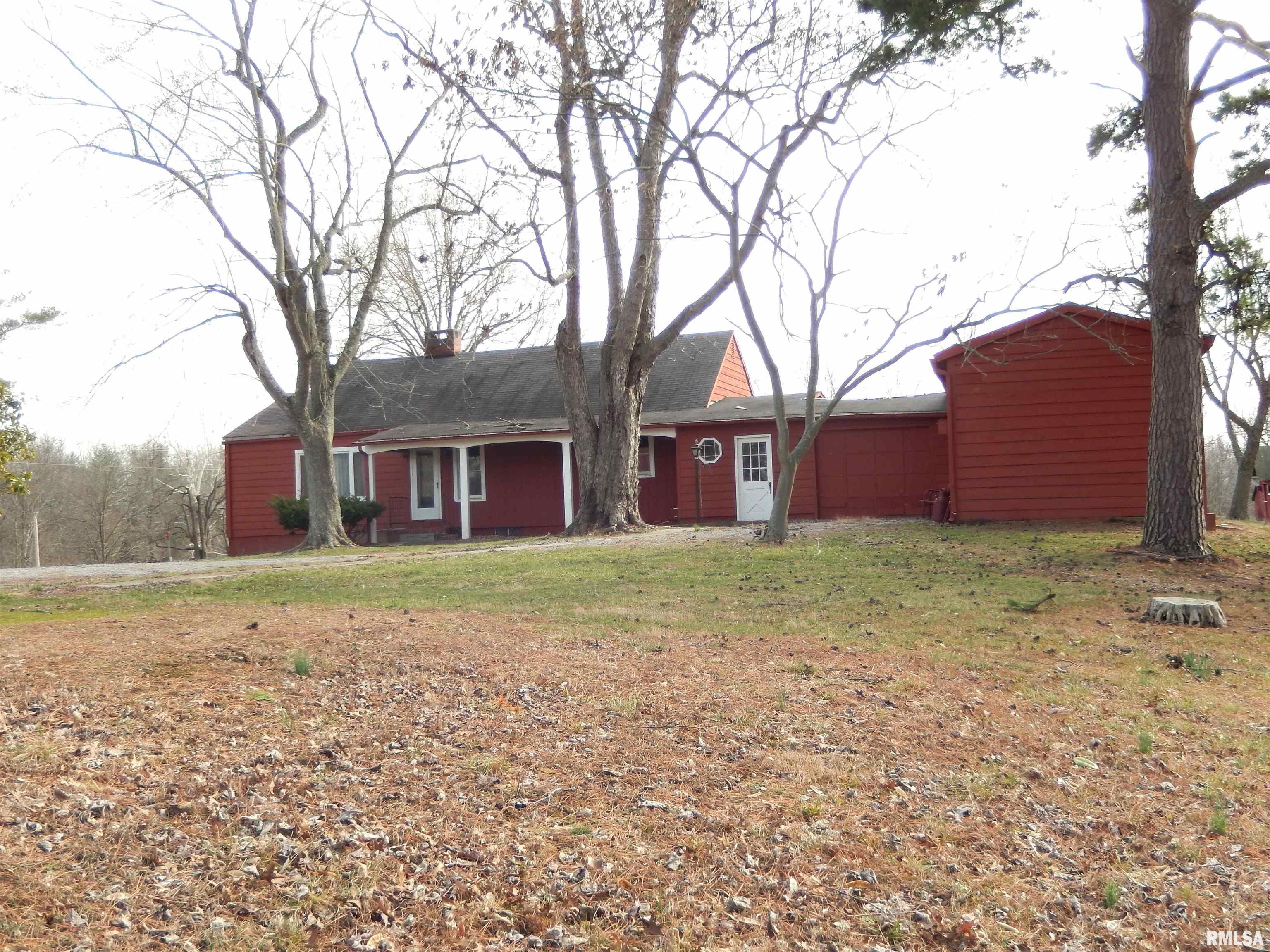 1741 Country Club Road Carbondale, IL 62903 - Photo 1 of 43
