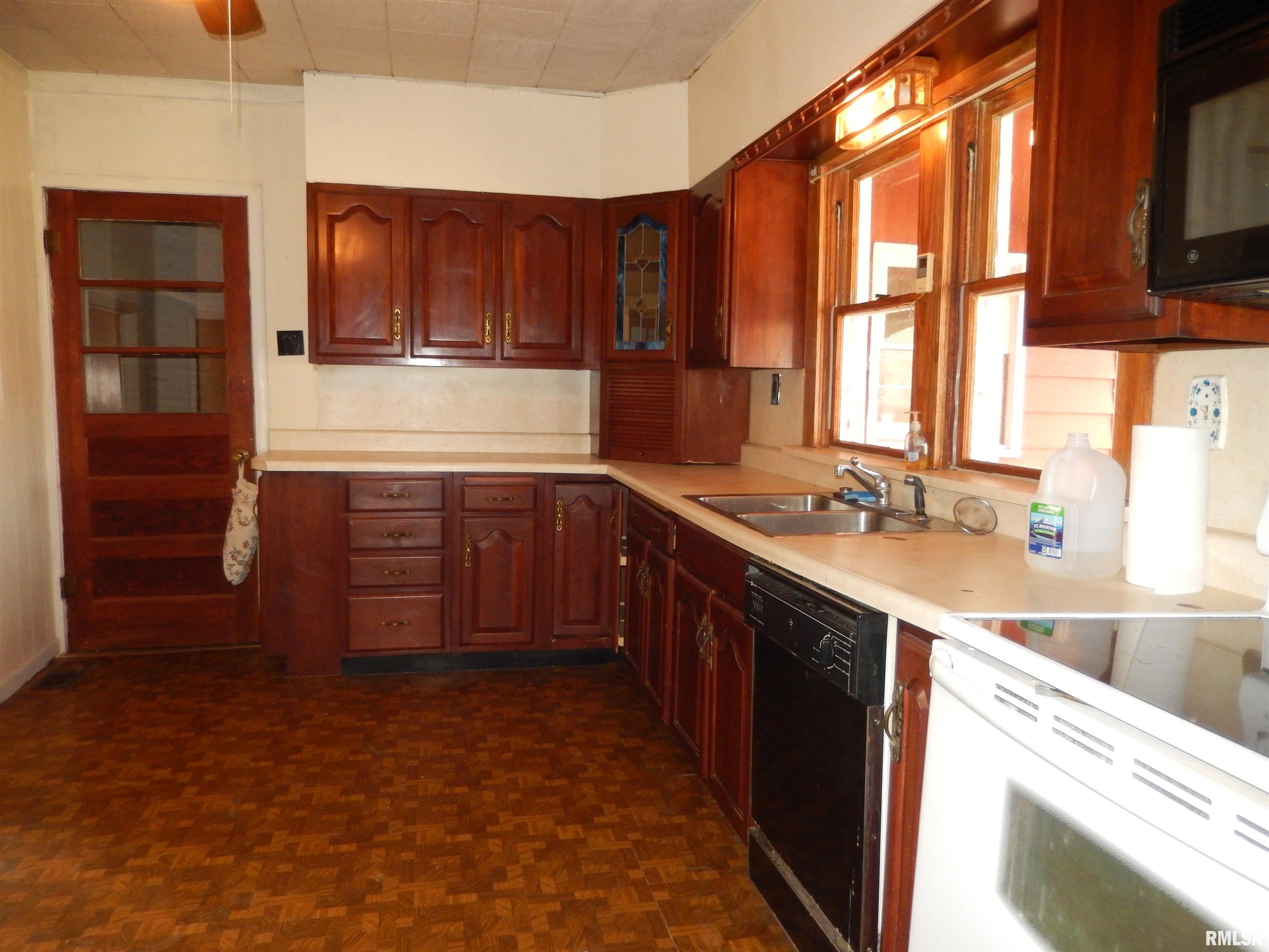 1741 Country Club Road Carbondale, IL 62903 - Photo 20 of 43