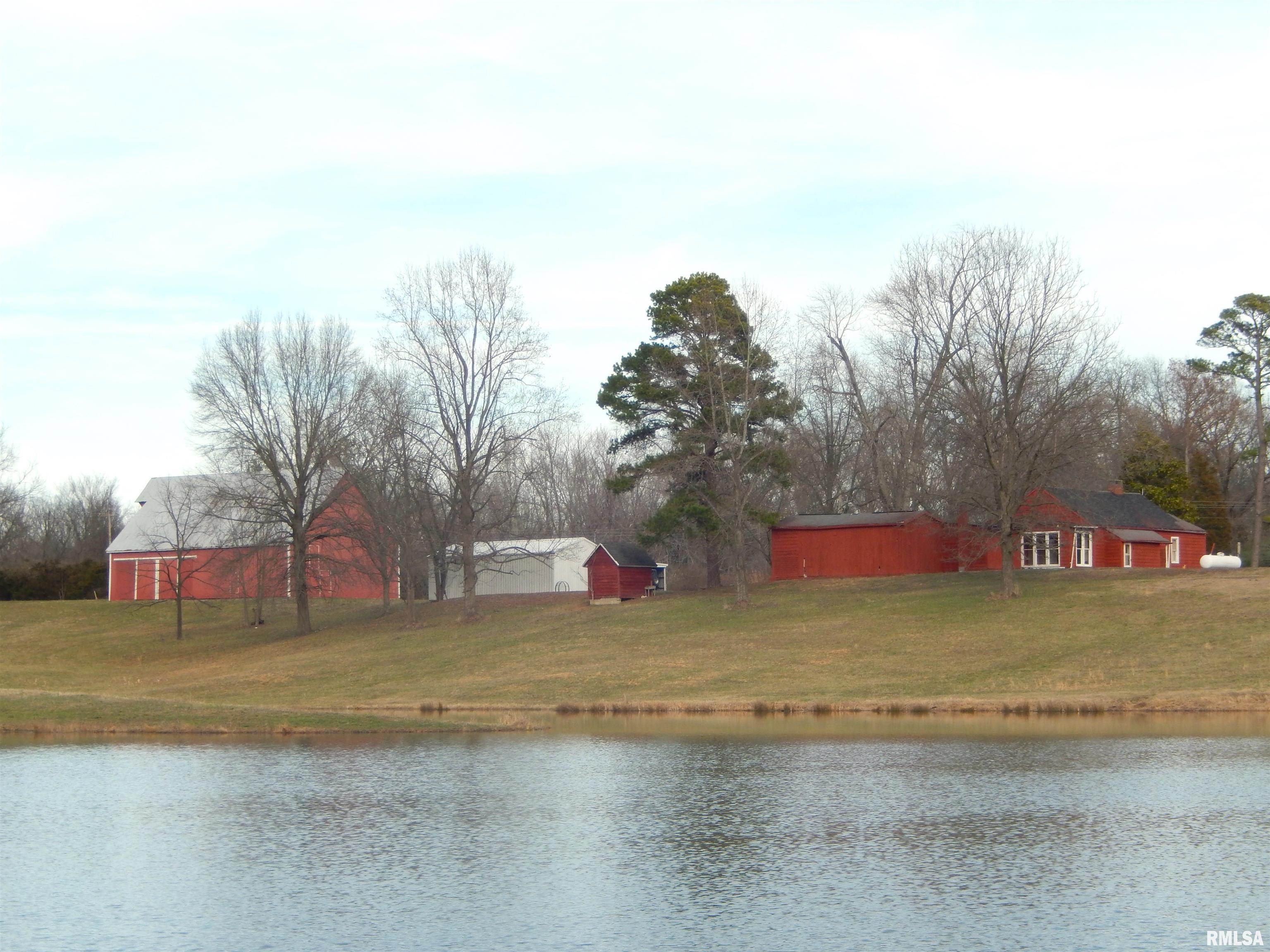 1741 Country Club Road Carbondale, IL 62903 - Photo 3 of 43