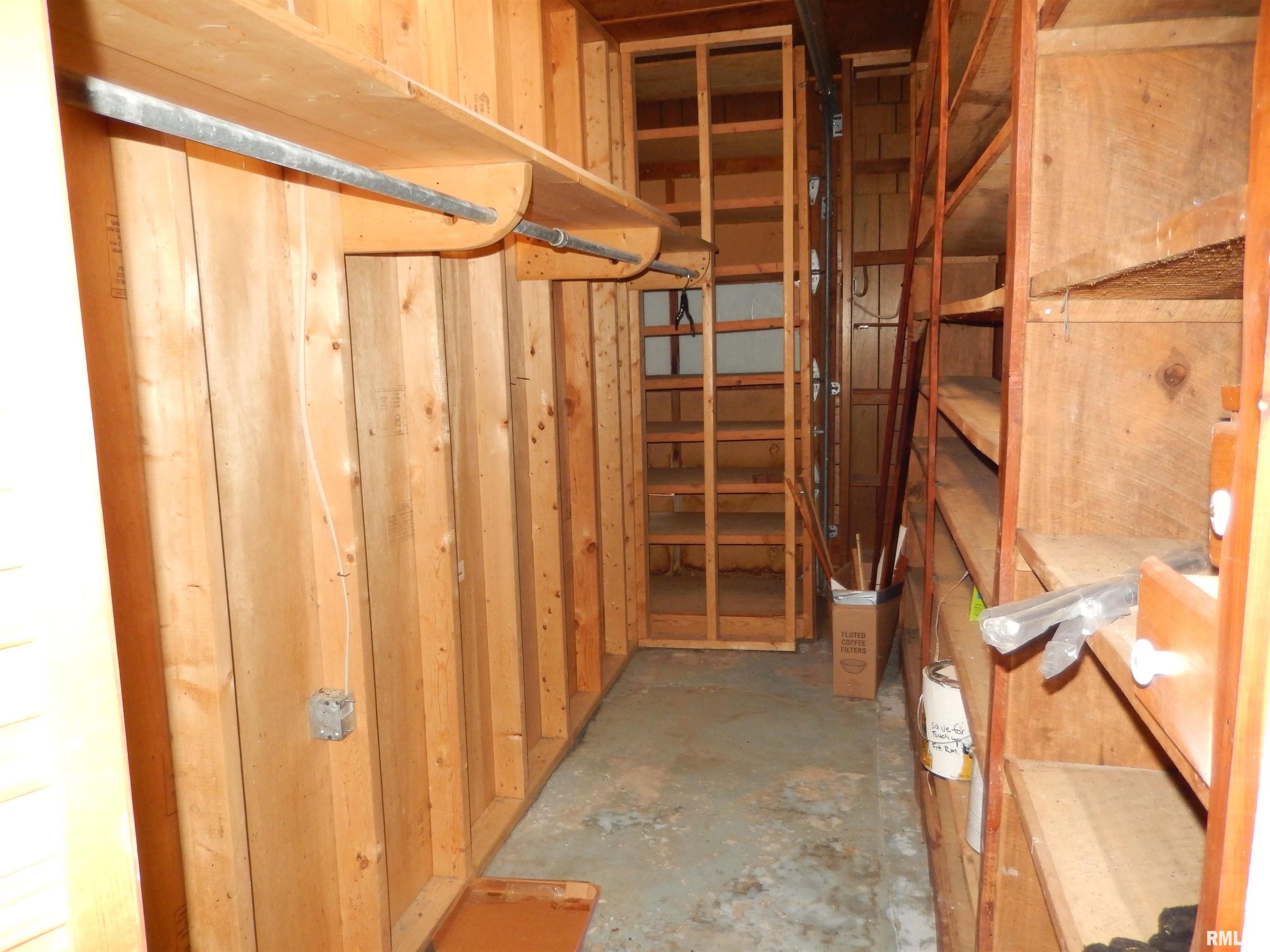 1741 Country Club Road Carbondale, IL 62903 - Photo 40 of 43
