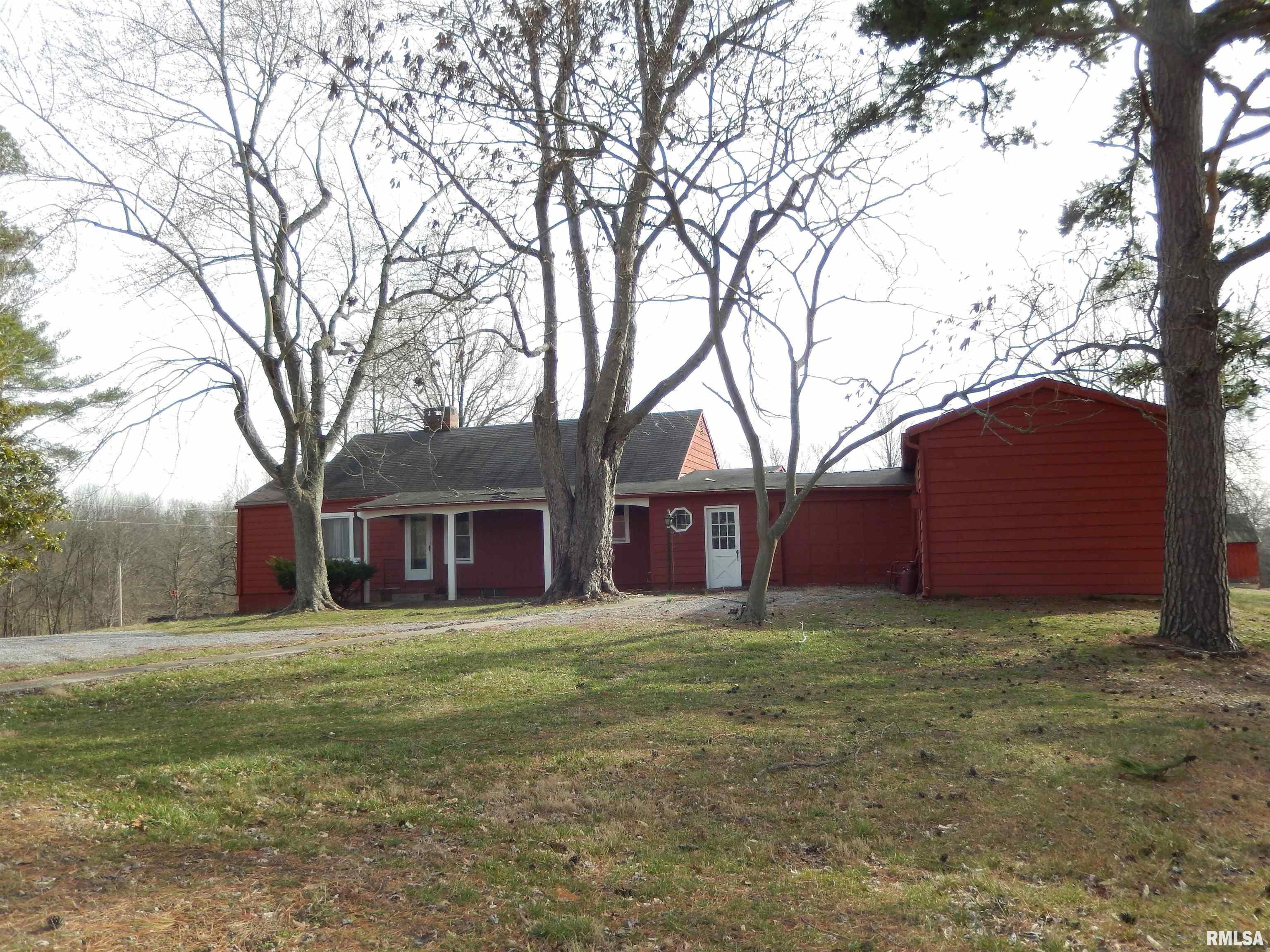 1741 Country Club Road Carbondale, IL 62903 - Photo 4 of 43