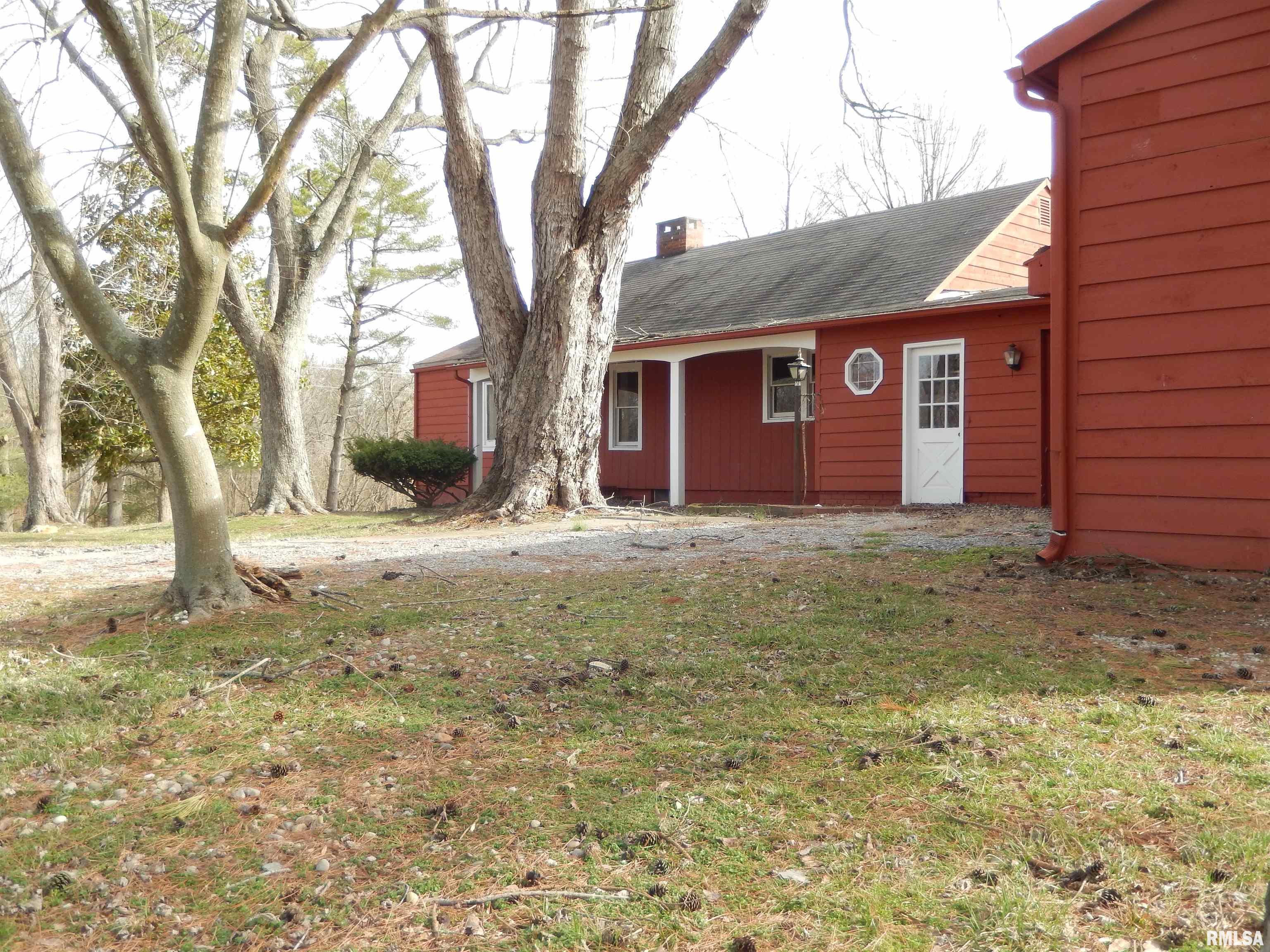1741 Country Club Road Carbondale, IL 62903 - Photo 8 of 43