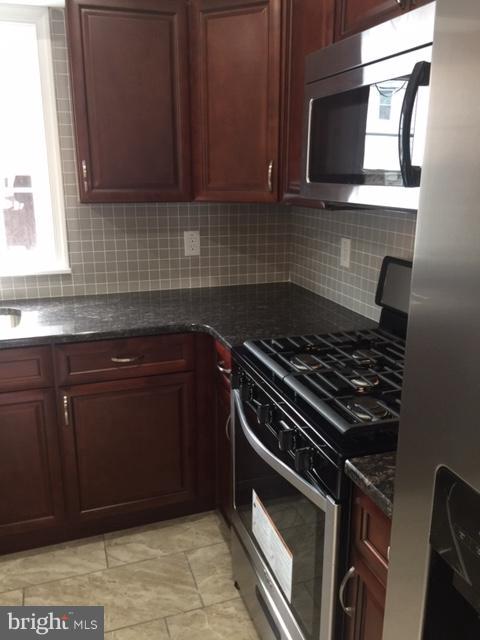 6940 Guilford Road Upper Darby, PA 19082 - Photo 4 of 24