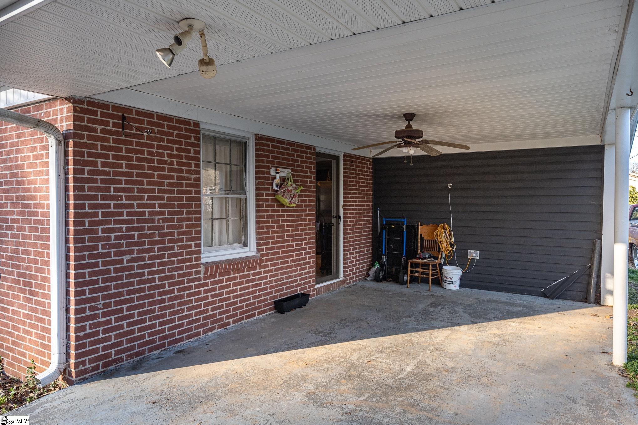 511 Fairmont Road Anderson, SC 29621 - Photo 4 of 36 Gallery Image 4