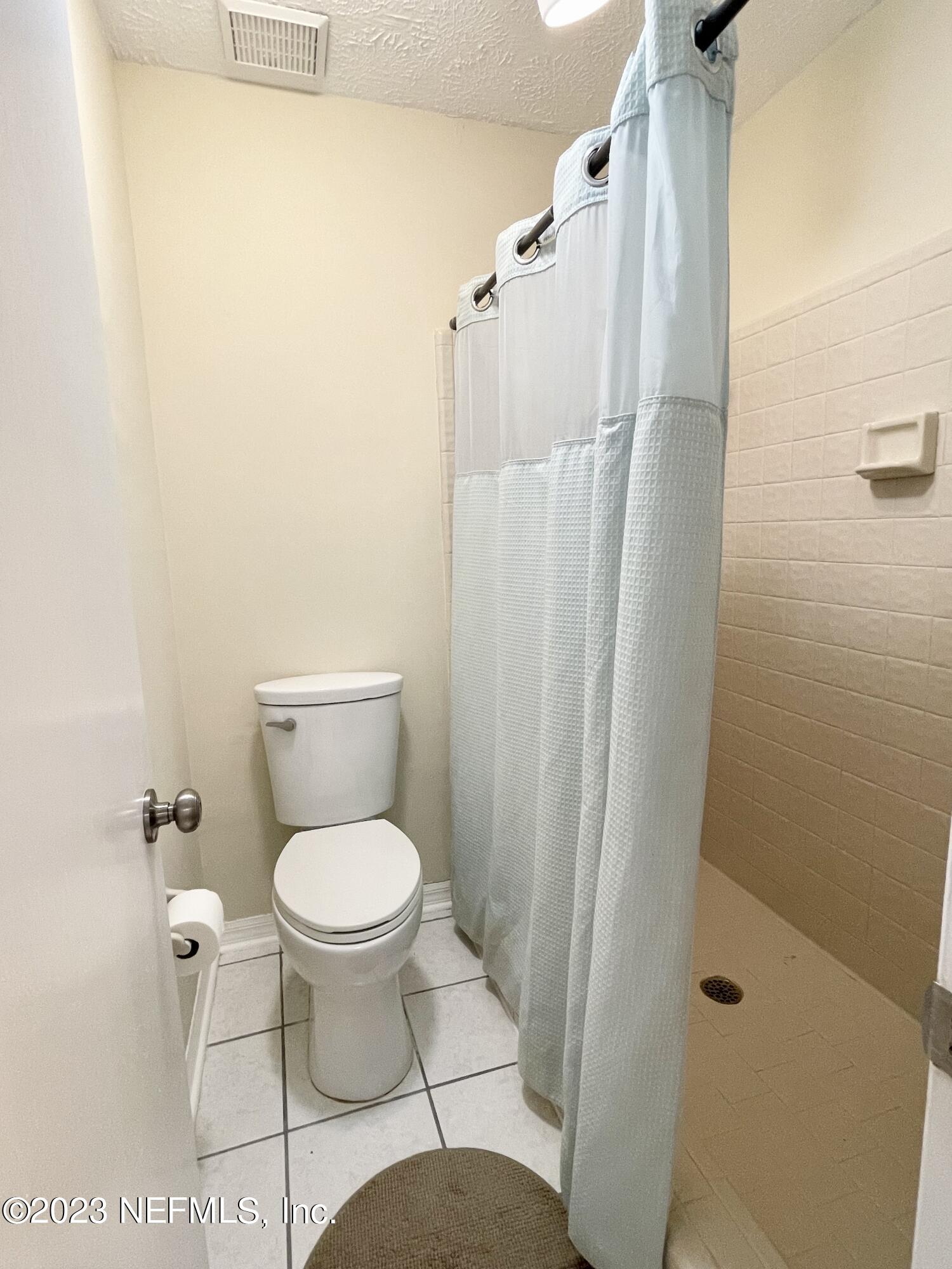 8250 Collins Road Jacksonville, FL 32244 - Photo 23 of 43 Master Shower
