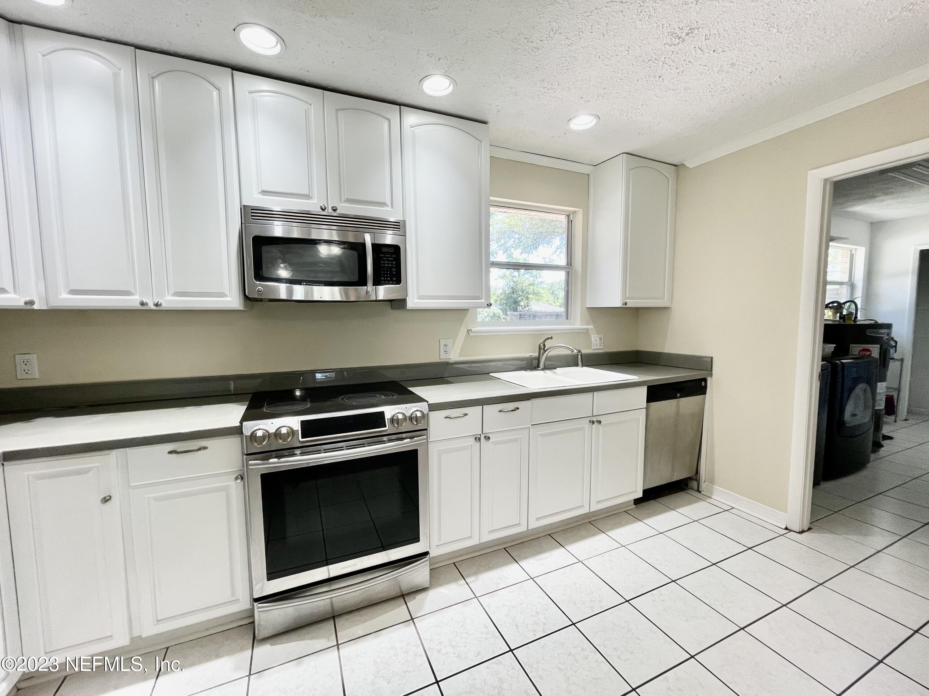 8250 Collins Road Jacksonville, FL 32244 - Photo 8 of 43 Kitchen