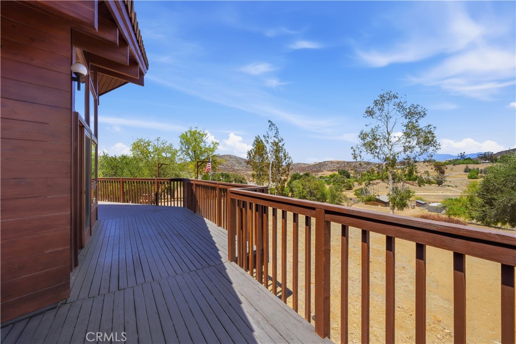 37475 Crown Valley Road Temecula, CA 92592 - Photo 8 of 61