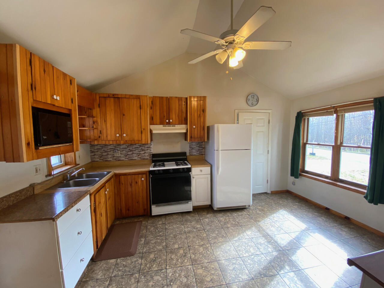 181 Kenduskeag Road Levant, ME 04456 - Photo 4 of 14 4 181 Kenduskeag Road - 12