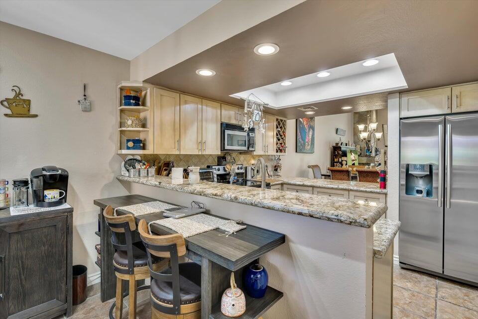 20 Mission Court Rancho Mirage, CA 92270 - Photo 11 of 24 20220517060336036969000000-o