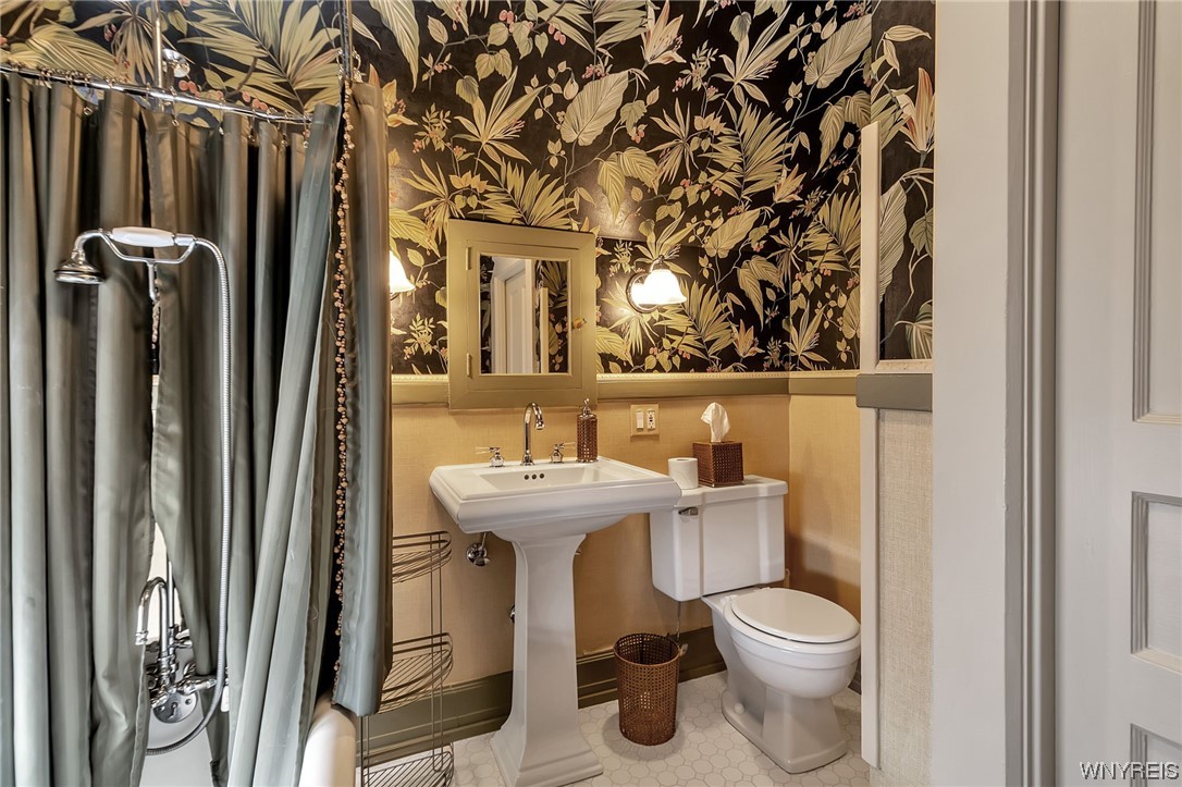 265 Middlesex Road Buffalo, NY 14216 - Photo 37 of 43