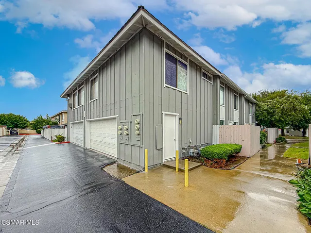 $450,000 | 3476 Lockwood Court, Unit 33, Simi Valley, CA 93063