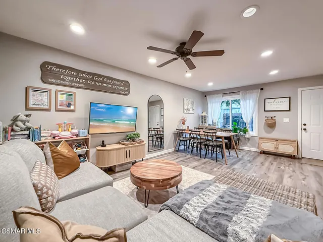 $450,000 | 3476 Lockwood Court, Unit 33, Simi Valley, CA 93063