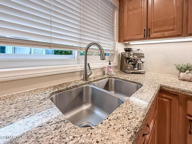 $450,000 | 3476 Lockwood Court, Unit 33, Simi Valley, CA 93063