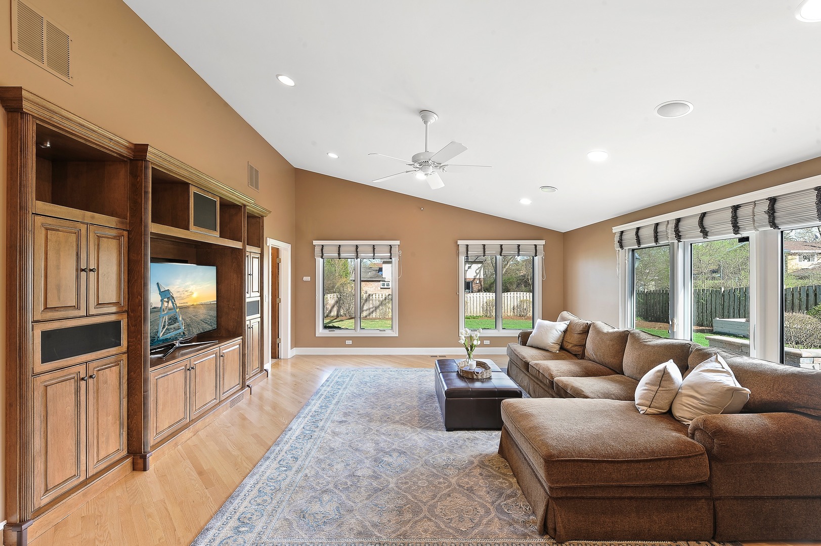 1729 Larkdale Road Northbrook, IL 60062 - Photo 2 of 19