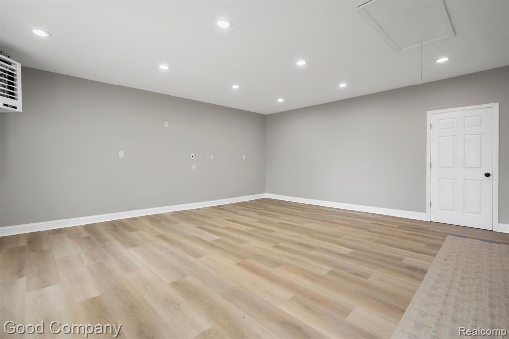 3501 Mann Road Clarkston, MI 48346 - Photo 29 of 43 Gallery Image 29