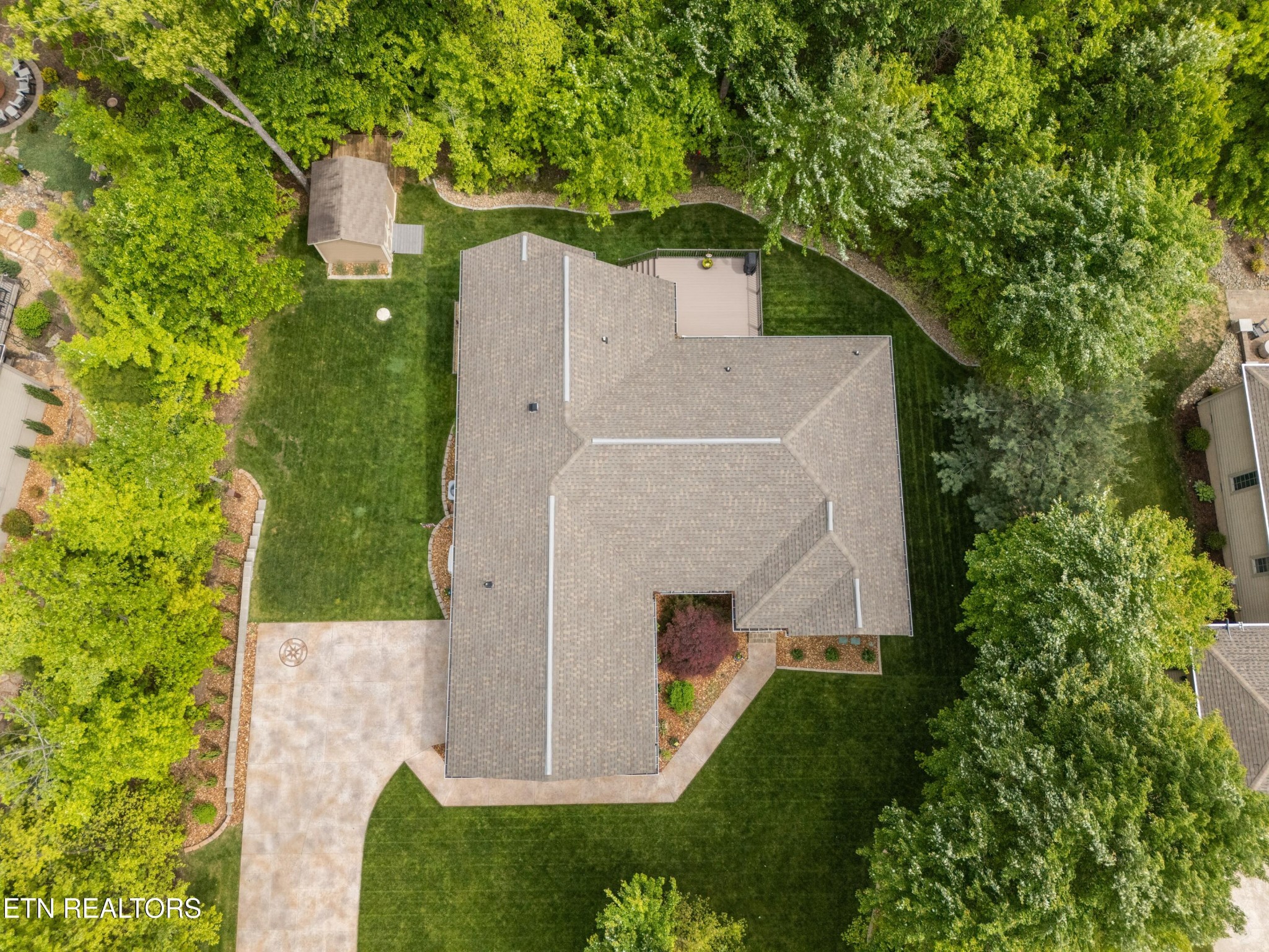18 Cedar Ridge Circle Crossville, TN 38558 - Photo 44 of 46