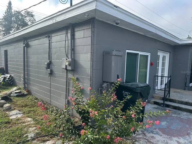 $2,500 | 212 North Chestnut Road, Lakeland, FL 33815