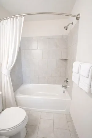 $4,000 | 3024 North Spurway Drive, Ann Arbor, MI 48105