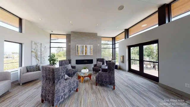 $4,100 | 3024 North Spurway Drive, Ann Arbor, MI 48105