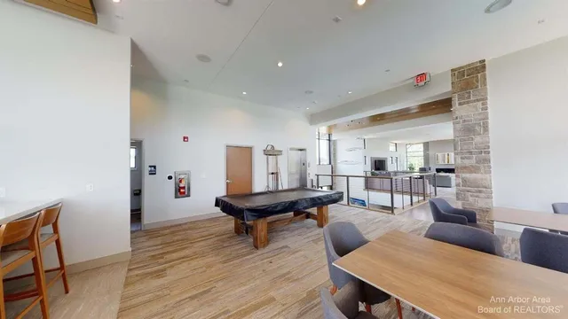 $4,100 | 3024 North Spurway Drive, Ann Arbor, MI 48105