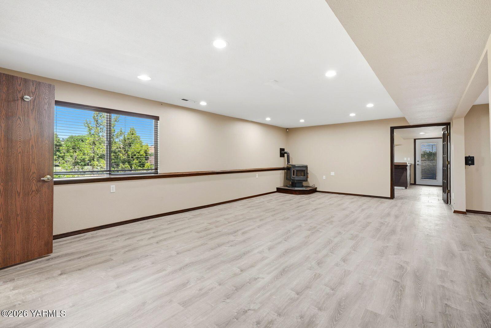 241 Knoll Road Yakima, WA 98908 - Photo 25 of 43 Bonus Room Downstairs