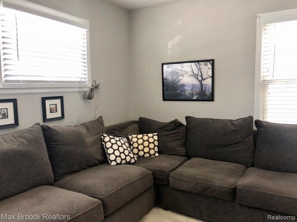 1827 Mansfield Road Birmingham, MI 48009 - Photo 14 of 34 Den_.jpg