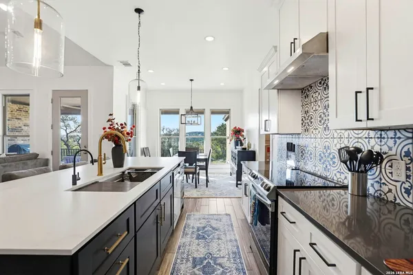 $699,000 | 827 County Road 2801 East, Mico, TX 78056