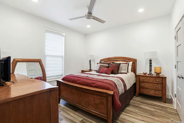 $699,000 | 827 County Road 2801 East, Mico, TX 78056