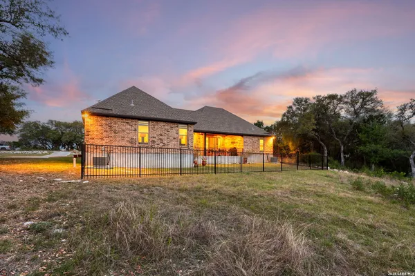 $699,000 | 827 County Road 2801 East, Mico, TX 78056