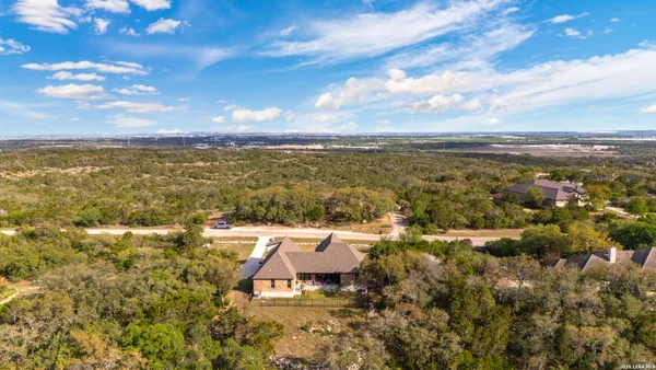$699,000 | 827 County Road 2801 East, Mico, TX 78056